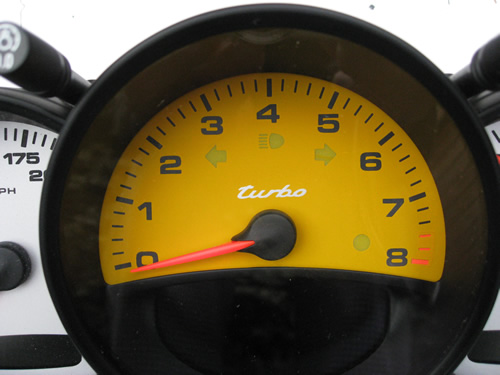 Porsche -996 turbo speed yellow rev counter