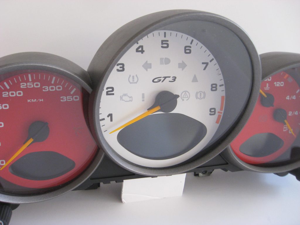 Porsche 997 GT3 White Rev counter and Red dials